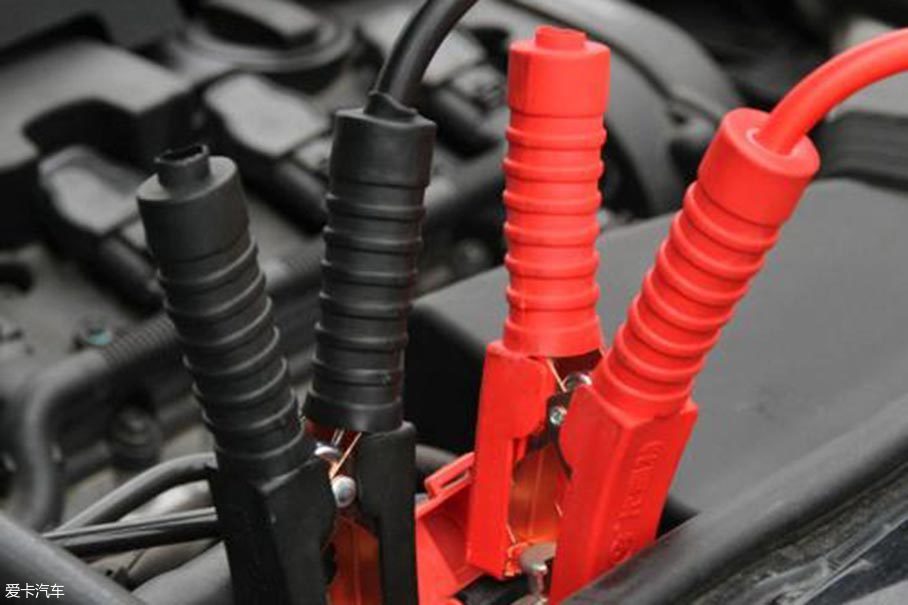 最强降雪！ 雪天行车除了浪漫更要安全